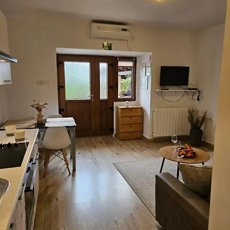 Apartamento Pud Oreh Roč