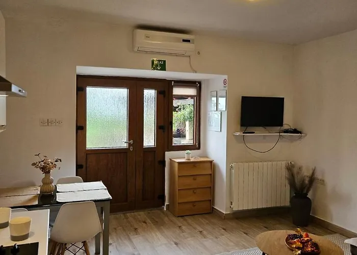 Pud Oreh 公寓 Roč